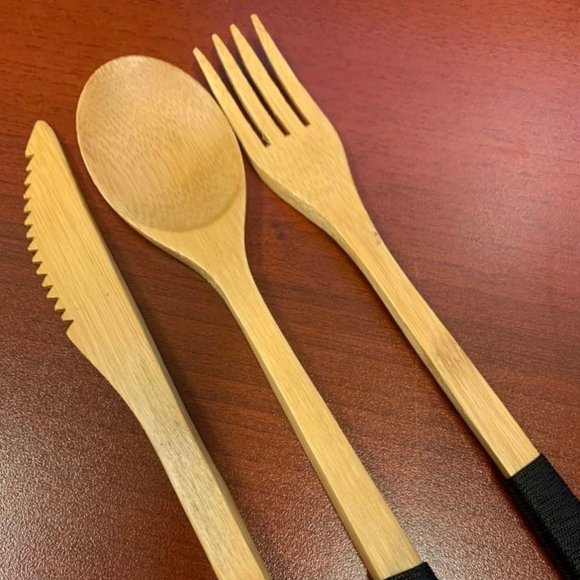 A set of wooden cutlery (fork, spoon, knife) - Picture 2 of 2